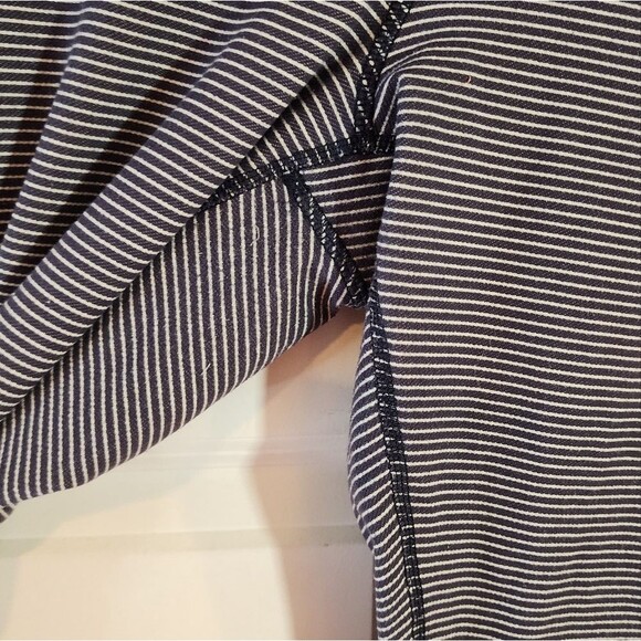 Lululemon Wunder Under Crop III Blue White Striped Leggings - Picture 4 of 5